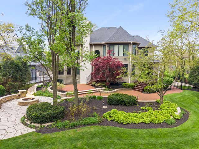 1046 Sylvan Circle, Naperville, IL 60540