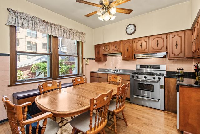 1446 W Summerdale Avenue, Chicago, IL 60640