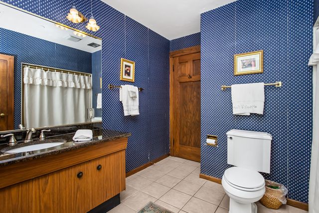 1446 W Summerdale Avenue, Chicago, IL 60640