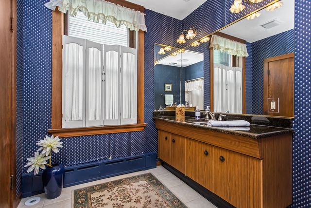 1446 W Summerdale Avenue, Chicago, IL 60640