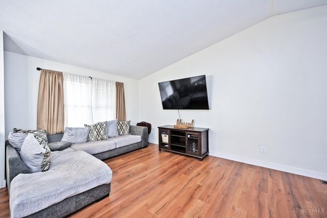 2613 Bradford Drive, Middletown, OH 45044