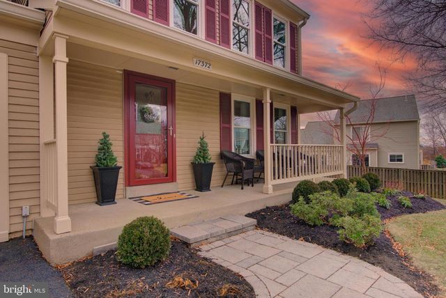 17372 HILLTOP DR, Purcellville, VA 20132