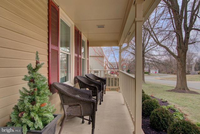 17372 HILLTOP DR, Purcellville, VA 20132