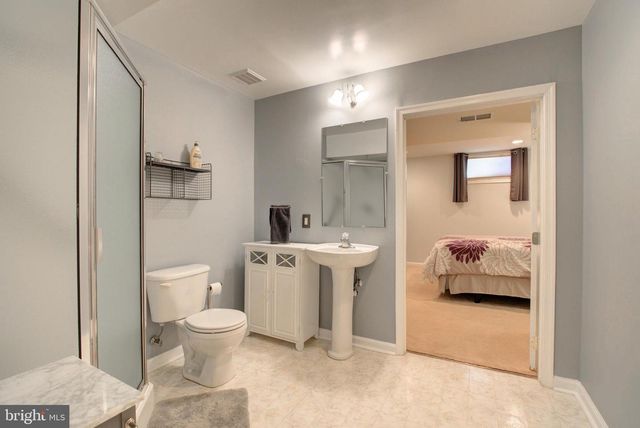 17372 HILLTOP DR, Purcellville, VA 20132