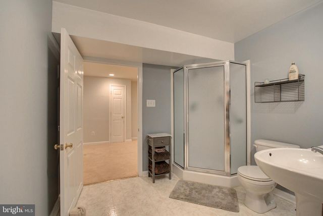 17372 HILLTOP DR, Purcellville, VA 20132