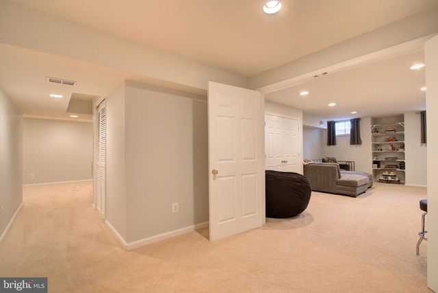 17372 HILLTOP DR, Purcellville, VA 20132