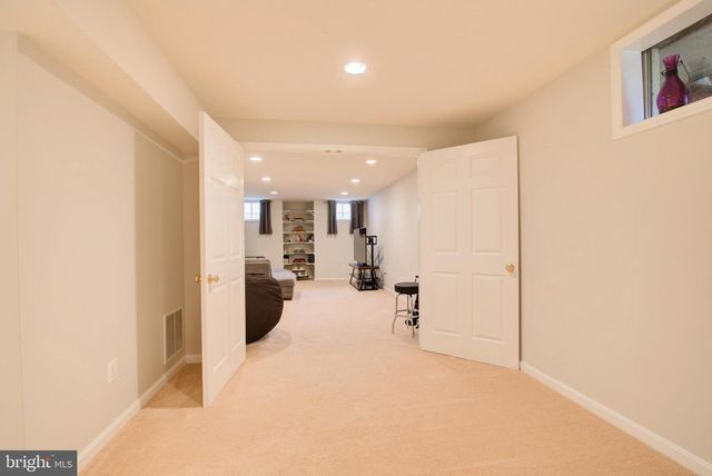 17372 HILLTOP DR, Purcellville, VA 20132