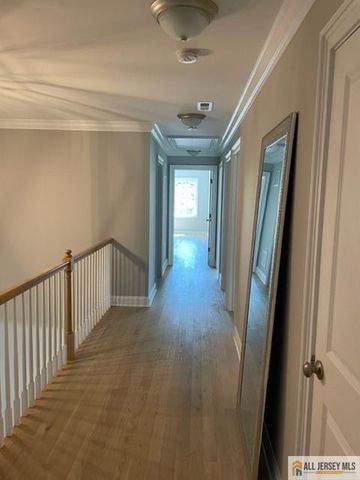 29 Halsey Street, Metuchen, NJ 08840