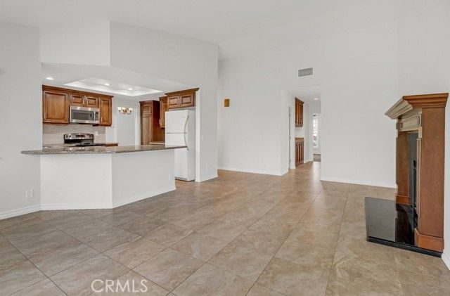 1596 Honeydale Court, Upland, CA 91786