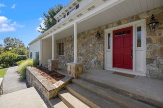 31 Coolidge Street 31, Winchester, MA 01890