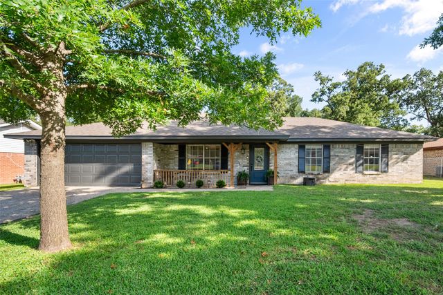 400 Fairmont Avenue, Corsicana, TX 75110