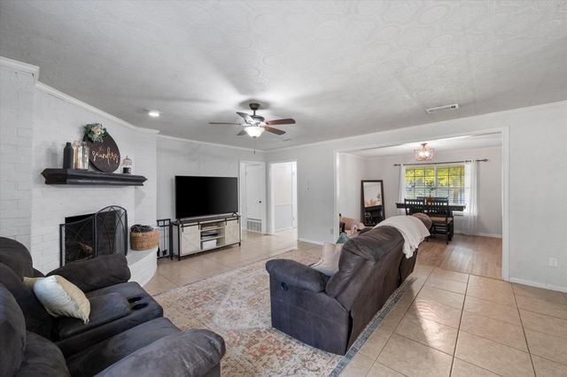 400 Fairmont Avenue, Corsicana, TX 75110