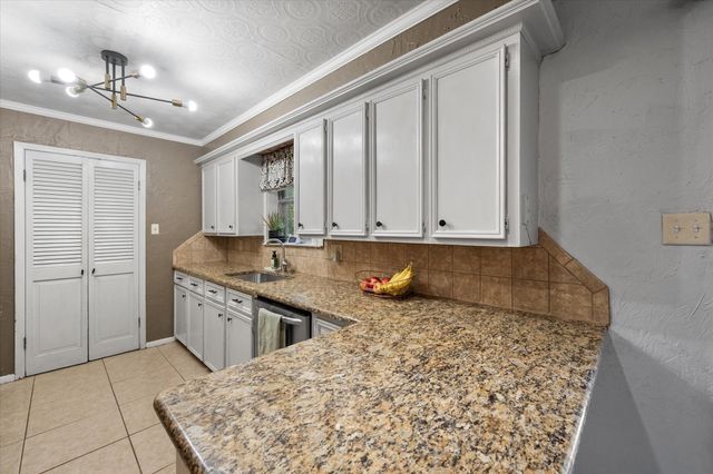 400 Fairmont Avenue, Corsicana, TX 75110