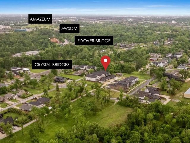 1137 NE Monroe Street, Bentonville, AR 72712