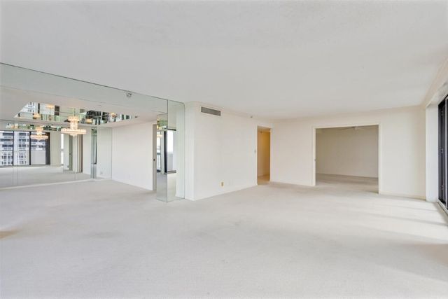 123 Lakeshore Drive 943, North Palm Beach, FL 33408