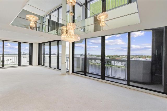 123 Lakeshore Drive 943, North Palm Beach, FL 33408