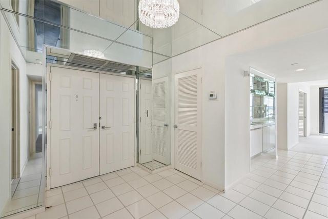 123 Lakeshore Drive 943, North Palm Beach, FL 33408