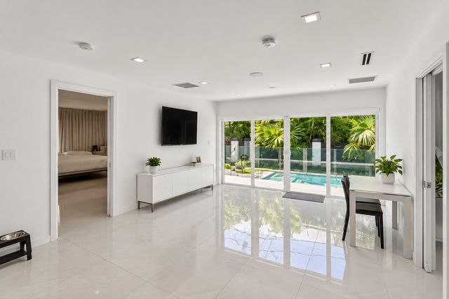 1920 SW 32ND Place, Miami, FL 33145