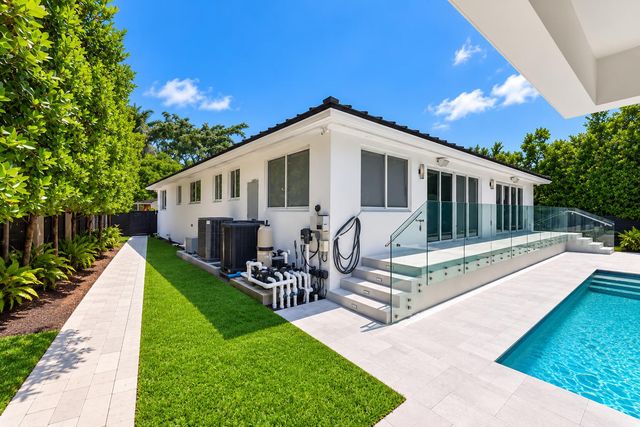 1920 SW 32ND Place, Miami, FL 33145