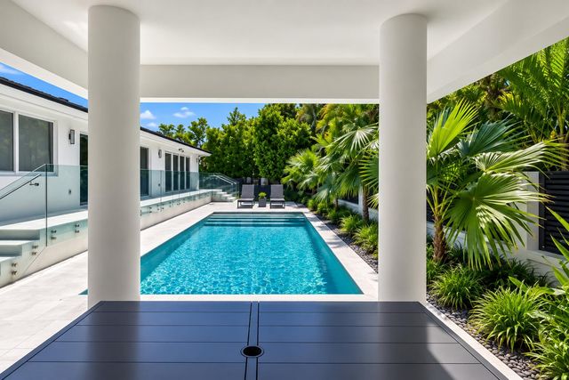 1920 SW 32ND Place, Miami, FL 33145