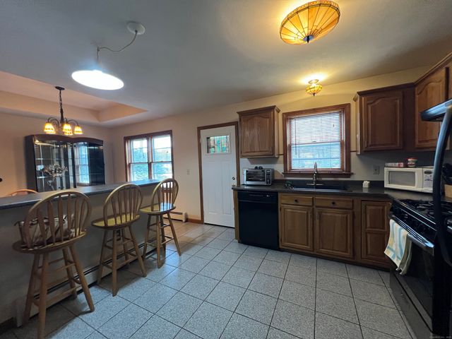 609 Ives Row, Cheshire, CT 06410