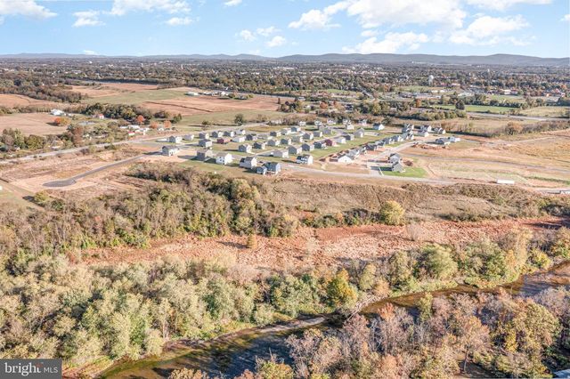 6 FAMILY DR, Carlisle, PA 17013