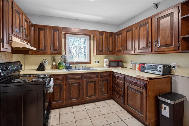 277 Ward Street, Woonsocket, RI 02895