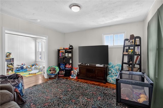 277 Ward Street, Woonsocket, RI 02895