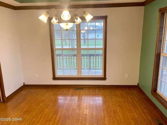 12228 Lauren Lane, Neosho, MO 64850