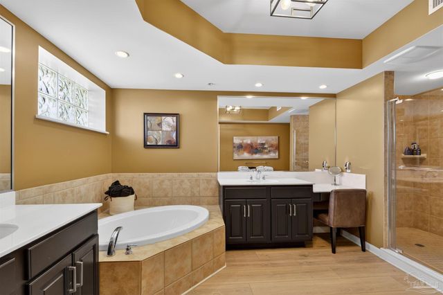 10099 Nelle Ave 1005, Pensacola, FL 32507