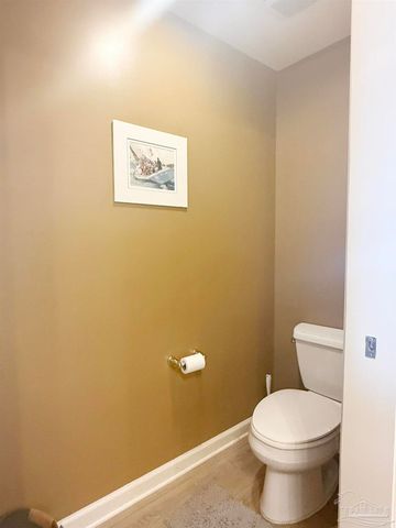 10099 Nelle Ave 1005, Pensacola, FL 32507