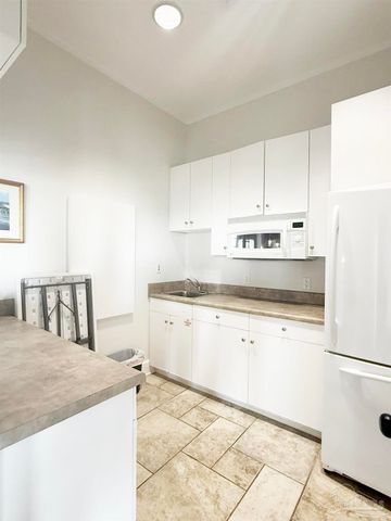 10099 Nelle Ave 1005, Pensacola, FL 32507