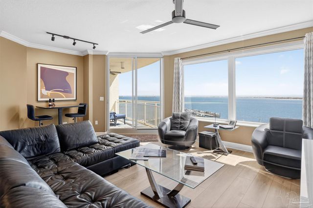 10099 Nelle Ave 1005, Pensacola, FL 32507