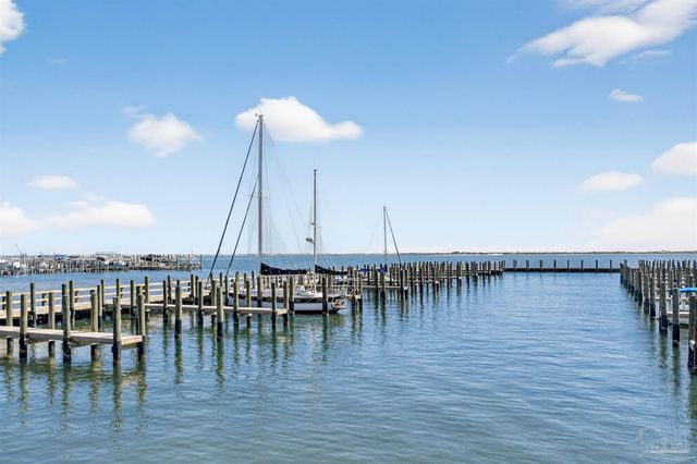 10099 Nelle Ave 1005, Pensacola, FL 32507