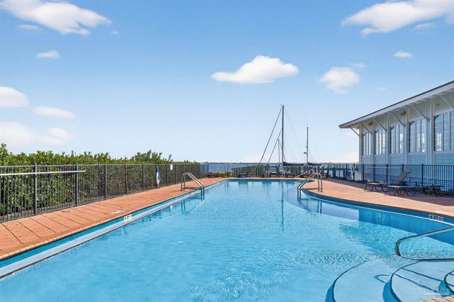 10099 Nelle Ave 1005, Pensacola, FL 32507