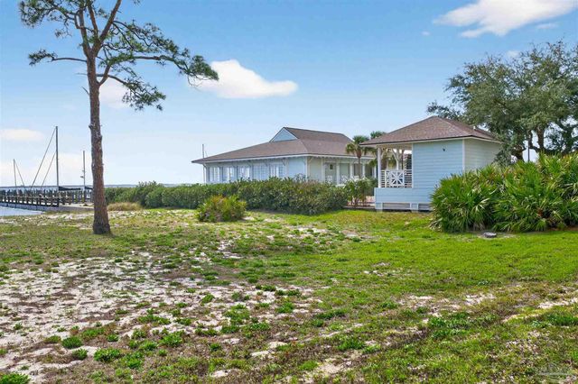 10099 Nelle Ave 1005, Pensacola, FL 32507