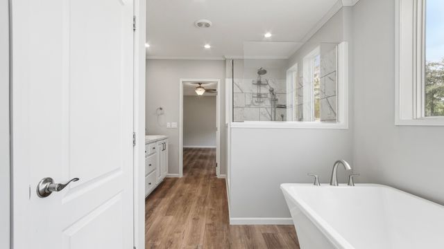 120 Clover Lane, Defuniak Springs, FL 32433