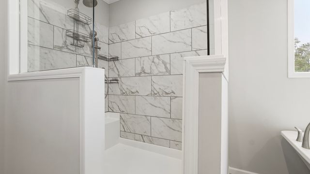 120 Clover Lane, Defuniak Springs, FL 32433