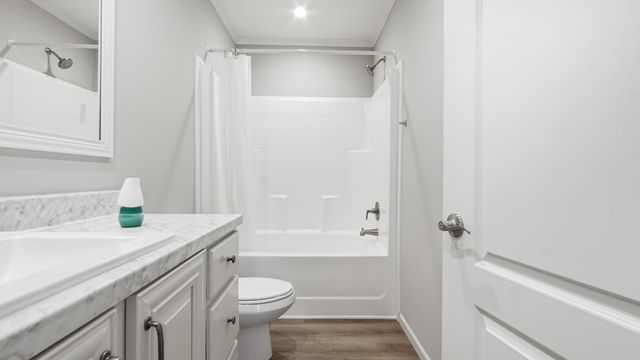 120 Clover Lane, Defuniak Springs, FL 32433