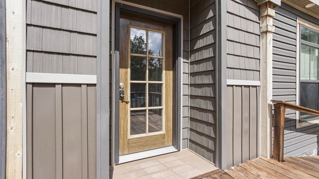 120 Clover Lane, Defuniak Springs, FL 32433