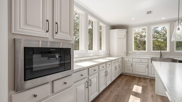 120 Clover Lane, Defuniak Springs, FL 32433