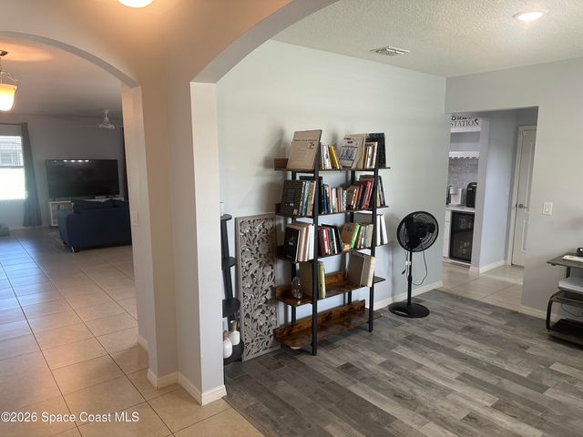 1133 Morgan Circle NE, Palm Bay, FL 32905