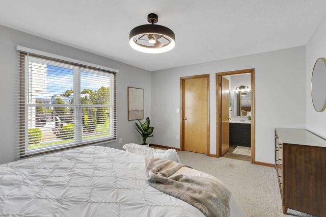 8578 Smokey Hollow Drive, Lewis Center, OH 43035