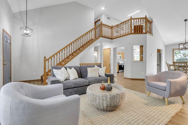 8578 Smokey Hollow Drive, Lewis Center, OH 43035