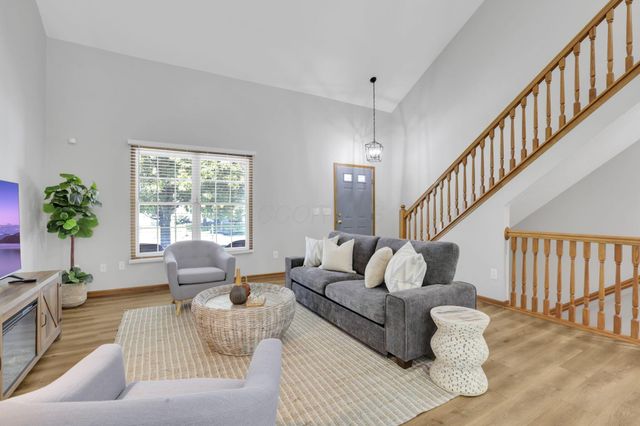 8578 Smokey Hollow Drive, Lewis Center, OH 43035