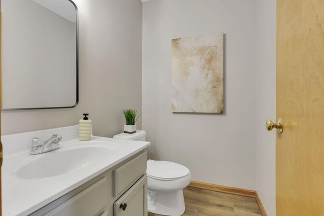 8578 Smokey Hollow Drive, Lewis Center, OH 43035