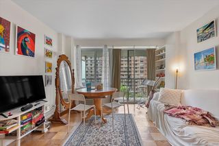 100 York Street 10R, New Haven, CT 06511
