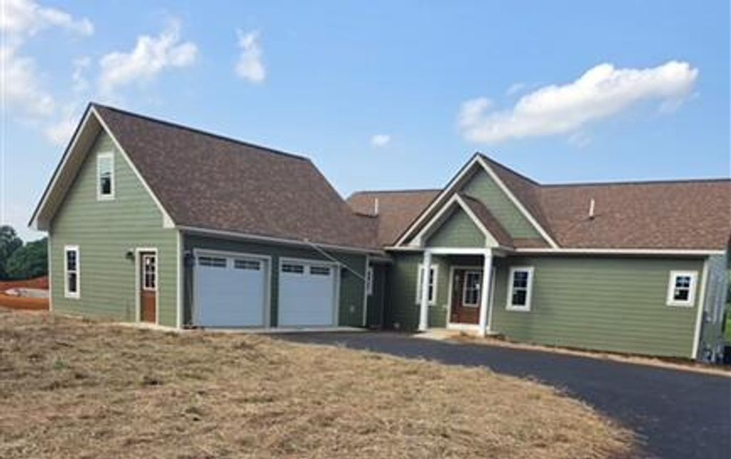 6990 Horseshoe Bend RD, Goodview, VA 24095