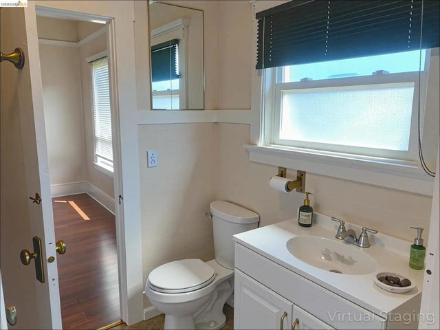1028 61St St, Oakland, CA 94608