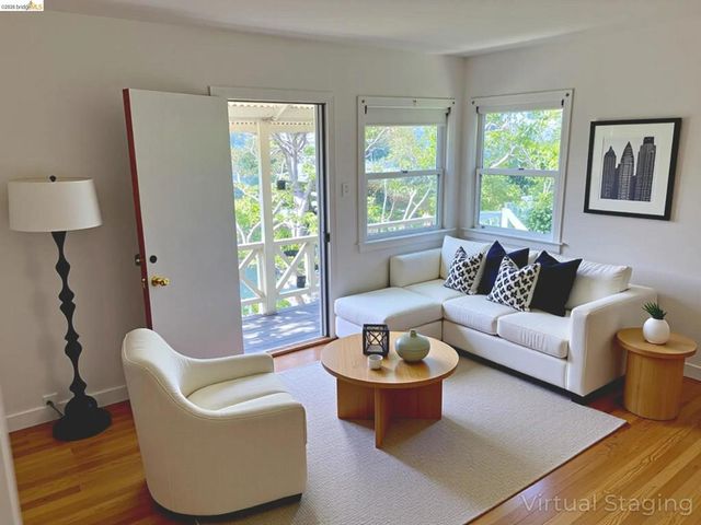 1028 61St St, Oakland, CA 94608